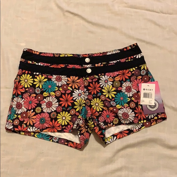 Roxy Other - Floral board shorts